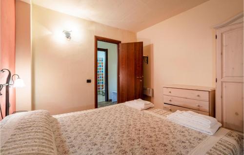 Montefiore dell'Aso House | Nice Home In San Giovanni With Kitchen