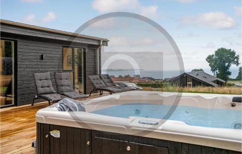 Sjølund House | Nice Home In Sjølund With Sauna