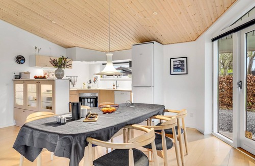 Strøby Ladeplads House | Nice home in Strøby with WiFi