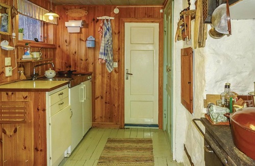 Vittsjo House | Nice home in Vittsjö with kitchen