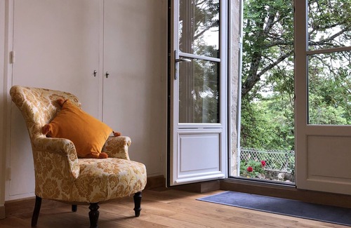 Aubiac House | Nice House With Terrace in the Countryside