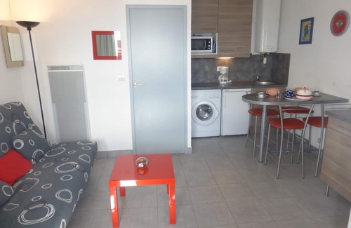 Cap d'Agde Apartment | Nice modern studio and cabin in Cap d'Agde, 100 m from the beach