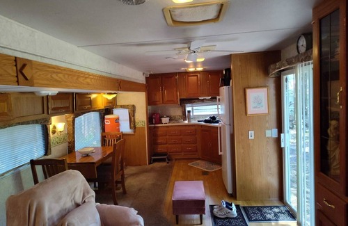Belleview House | Nice RV with AC in Belleview - Perfect for a cozy getaway