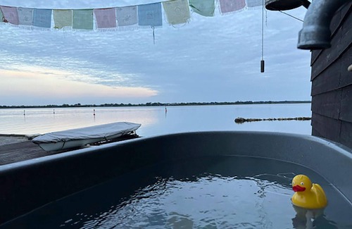 Biddinghuizen Boat Rental | Nice ship in Biddinghuizen with kitchen