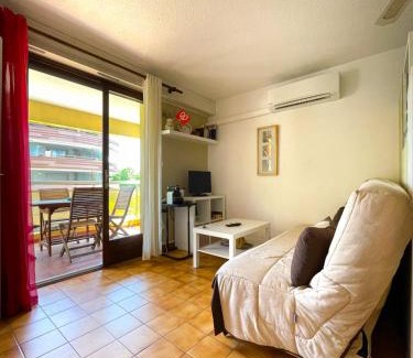Frejus Plage Apartment | Nice Studio With Balcony Near The Beach