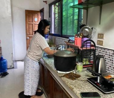 Cabadbaran House | Niknik