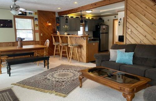 Paradise Point House | Nimba Cabin