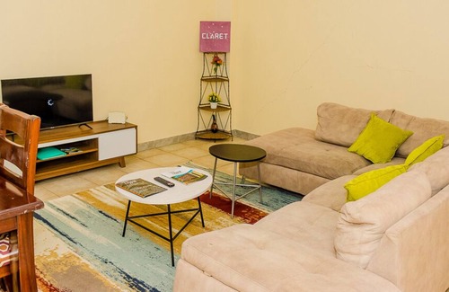 Nanyuki Apartment | Nimmoh's Homestays @Kishan Towers in Nanyuki. Elegantly furnished, superb views.