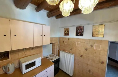 Megas Yialos-Nites House | Nionas Cheerful House