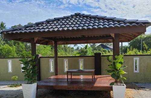 Kampung Pulau Salim House | Nipah Homestay Kuala Besut