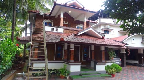 Kuttipuram House | Nirmalyam Homestay