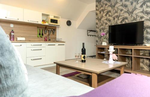 Nova Lesna Apartment | NISA Apartments