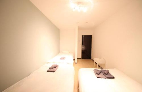 Nishi-Shinjuku Apartment | Nishi Shinjuku Five 2F HF2