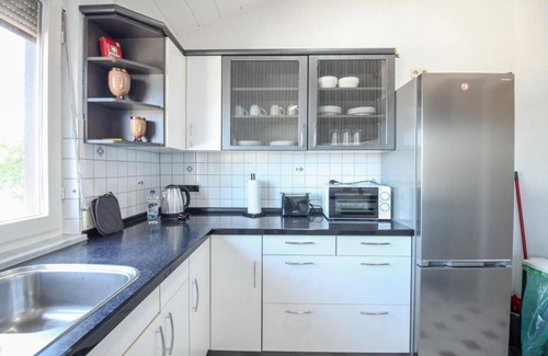 Goeppingen Apartment | nJoy! Modern & Central - WiFi - Bathtub - perfect for Work