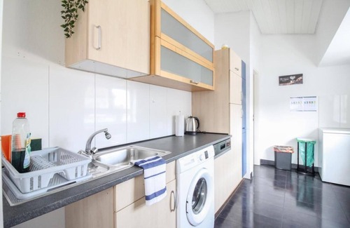 Goeppingen Apartment | nJoy! Sunny & Spacious - Balcony - WiFi - Parking