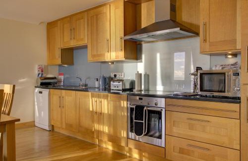 Brora Apartment | No10 The Links Apartment, Brora