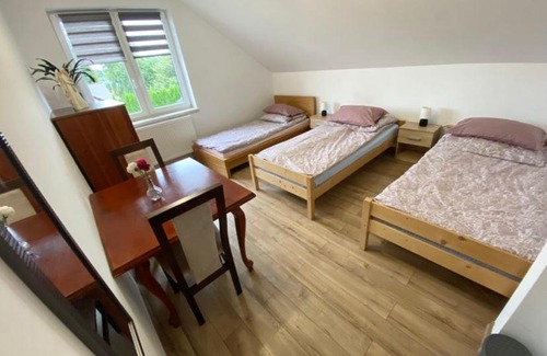 Czerna House | Noclegi Grojec