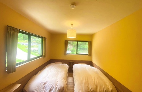 Urugi House | Noka Guest House Pole Pole