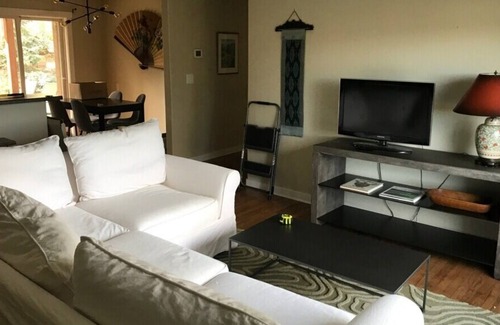 South Central House | Nola SE Salem, Nola’s Nirvana“Urban Oasis”