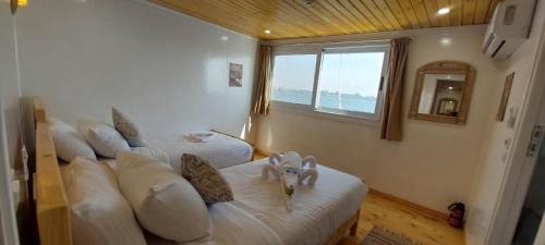 Luxor Boat Rental | Noor El Din Dahabiya