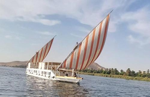 Luxor Boat Rental | Noor El Din Dahabiya