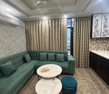 Taj Ganj Apartment | Noori