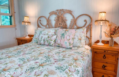 Black Mountain Bed & Breakfast | Noosa Hinterland Escape