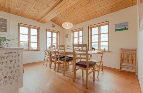 Kirkjubour Apartment | Nordic Serenity - Amazing Sea And Mountain View