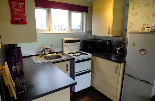 Stalham Ski Chalet | Norfolk Broads, Stalham Chalet, Sleeps 4+2, Dogs, Pool