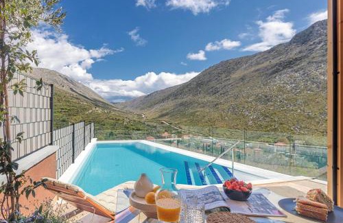 Zrnovnica Villa | NORMABEL relaxing villa with heated pool and sauna