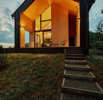 Belapatfalva Villa | NORTE - house by the cliff