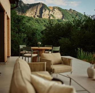 Belapatfalva Villa | NORTE - house by the cliff