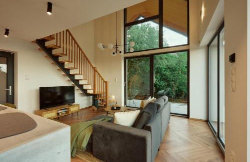 Belapatfalva Villa | NORTE - house by the cliff