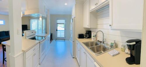 Crescent Beach Apartment | North Myrtle Beach C beautiful triplex unit