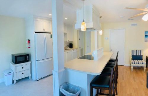 Crescent Beach Apartment | North Myrtle Beach C beautiful triplex unit