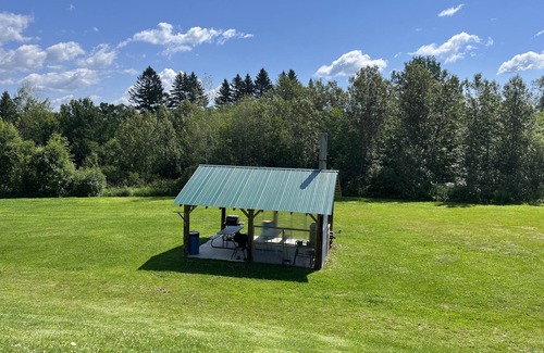 Fort Kent Cabin | Northern Maine Cabin - Trails - WiFi - AC