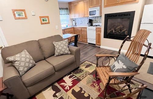 Eastern Vermont House | Northwoods Lodge Cabin 1