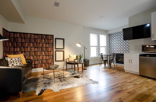 Five Points Apartment | Notorious Outlaw Summ