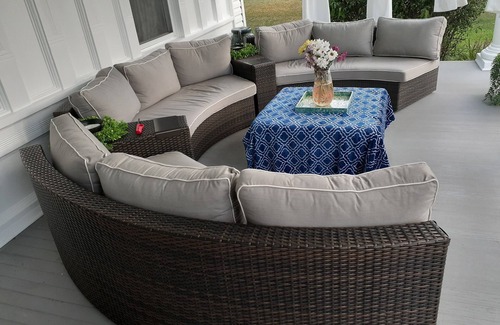 Wise House | Nottingham Turret Rm w Queen Bed, Near UVaWise & Main St, Private Detached Bath