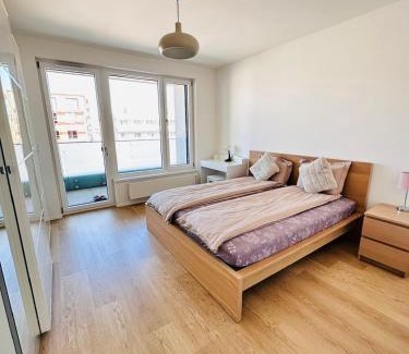 Nusle Apartment | Nová Nuselská