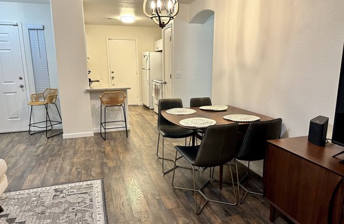 Ashton Ranch House | November Discounted Rate! Close to everything. 2bed/2 bath