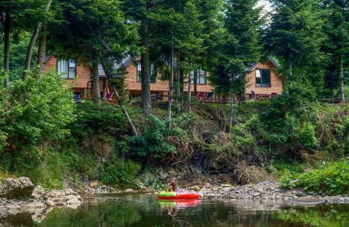 Baligrod Villa | Novosiele Residence - nad górską rzeką - Leśne Spa sauna jacuzzi - Bieszczady