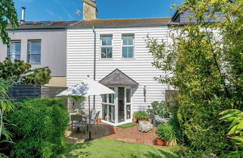 Gosport Cottage | Number 1 Admiralty Cottages