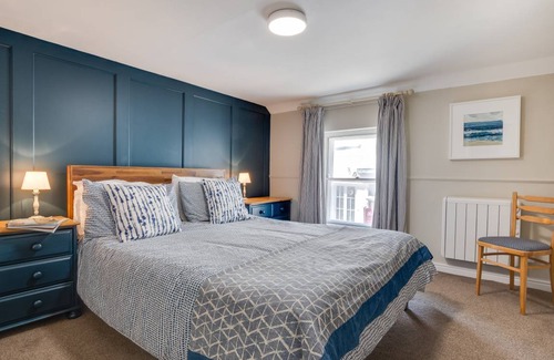 Whitby Cottage | Number Seventeen