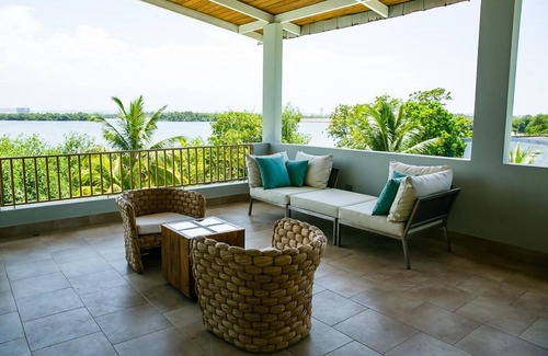 Campamento Pinones House | Numero Uno Piñones Short Term Rental