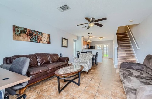 Heritage House | NW SA Lackland AFB/Sea World minutes away