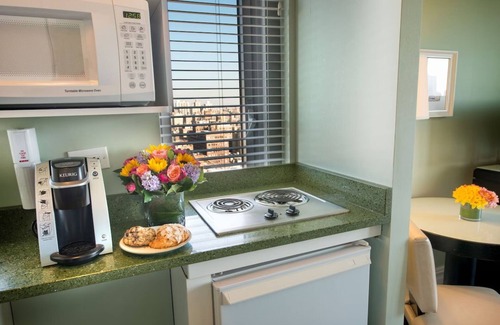 Lincoln Square Apartment | NYC Getaway! Great Amenities & Proximity to American Museum of Natural History!