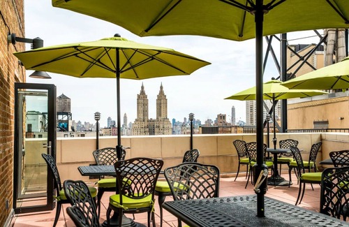 Lincoln Square Apartment | NYC Getaway! Great Amenities & Proximity to American Museum of Natural History!