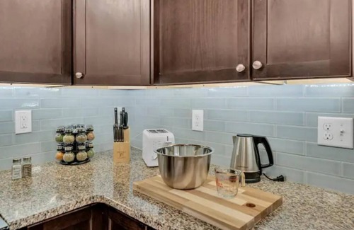 Bayonne House | NYC Proximity Duplex Delight 30 mins w/Parking