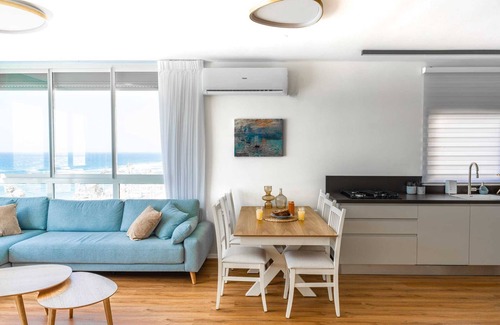 Bat Yam Apartment | O&O Group | Seafront 3BR w/Stunning Ocean View